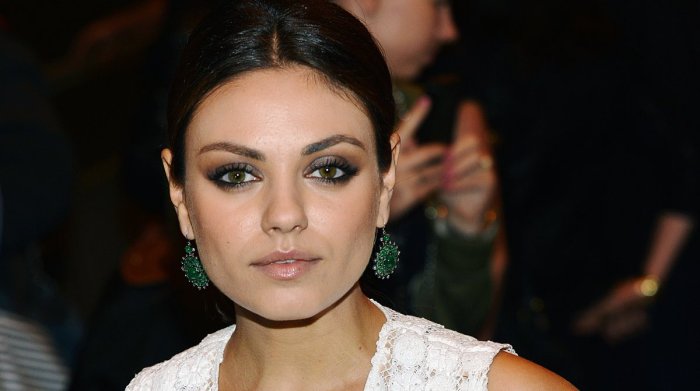 Ashton kutcher admits working with mila kunis on that 70s show was way more awkward than appearing in that 90s show