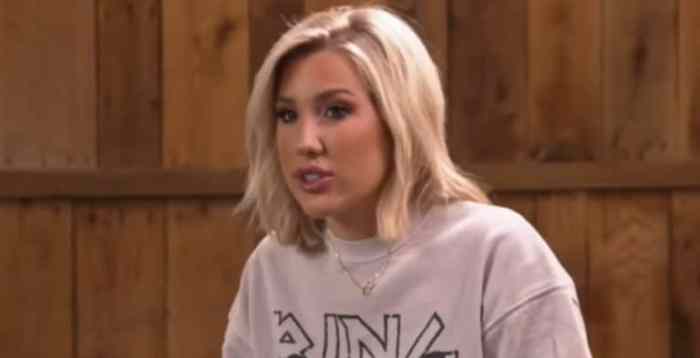 Savannah chrisley claps back at american idols bobby bones over comments about todd and julie chrisleys guilt