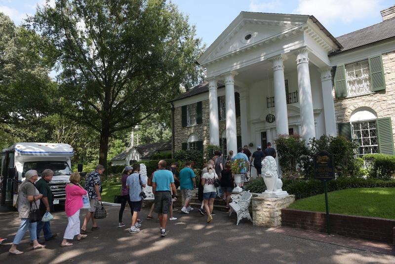 Lisa marie presley will be laid to rest near elvis at graceland as her daughters take over the estate