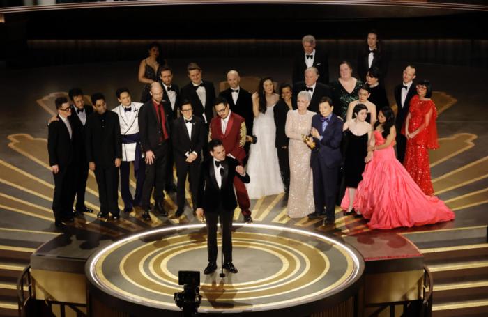 A24 throws hot dog shade at oscar mayer after everything everywhere all at once gets 11 academy award nominations