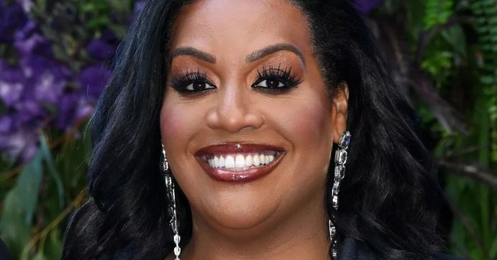 Things to know about alison hammond the new great british baking show host