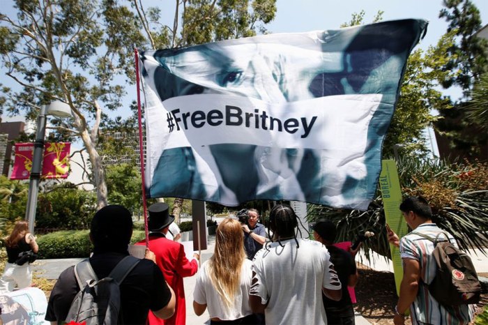 Britney Spears 'cries for help' on Instagram as worried fans notice ... Britney spears says she has to tone down the silliness so people dont say shes cray cray