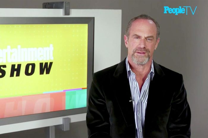 Why yes christopher meloni does remember that fan favorite law and order svu shirtless scene with mariska hargitay