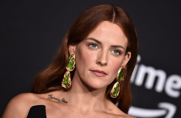Riley keough paid tribute to mom lisa marie presley after her death and kim kardashian nicole richie and others responded