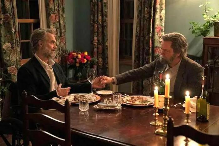 Hbos the last of us creators on ways the tv adaptation defies game of thrones comparisons