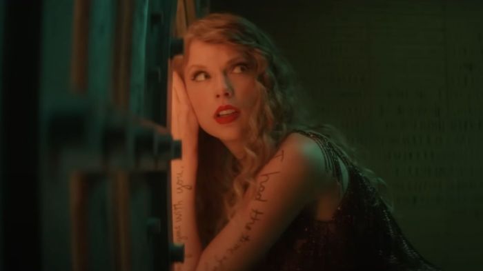 Every surprise song taylor swift plays on the eras tour
