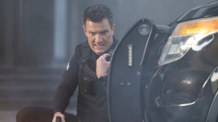 The equalizer star previews the cool way the winter premiere continues mels fall finale cliffhanger and conflict with mccall