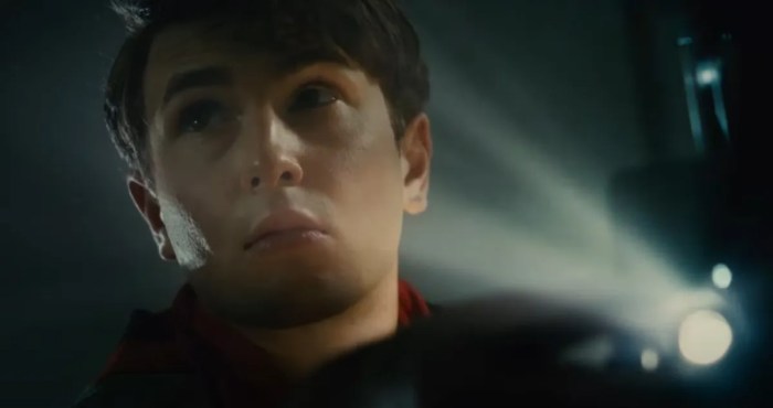 The fabelmans exclusive clip shows how steven spielberg and gabriel labelle bonded on set of the golden globe winner