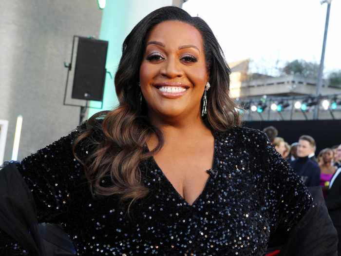 Things to know about alison hammond the new great british baking show host