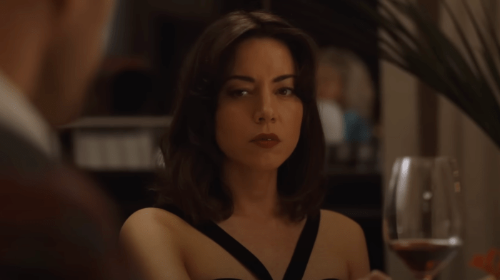 Aubrey plaza took mushrooms while hiking with a white lotus co star and they obviously got lost