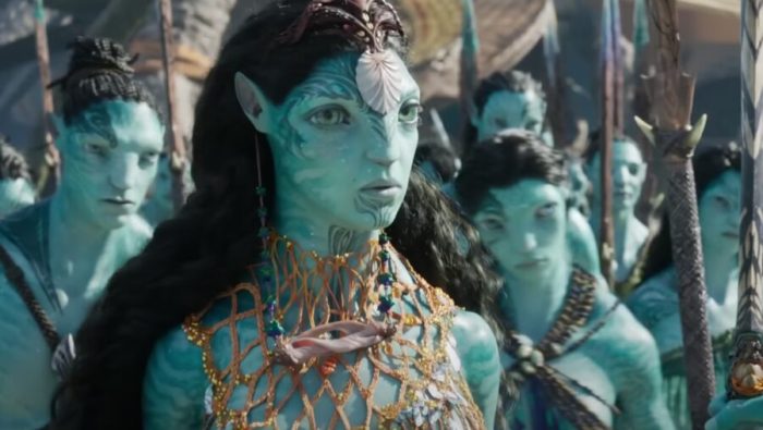 James cameron doesnt want you to watch avatar 2 on your phone but not for the reason youd think