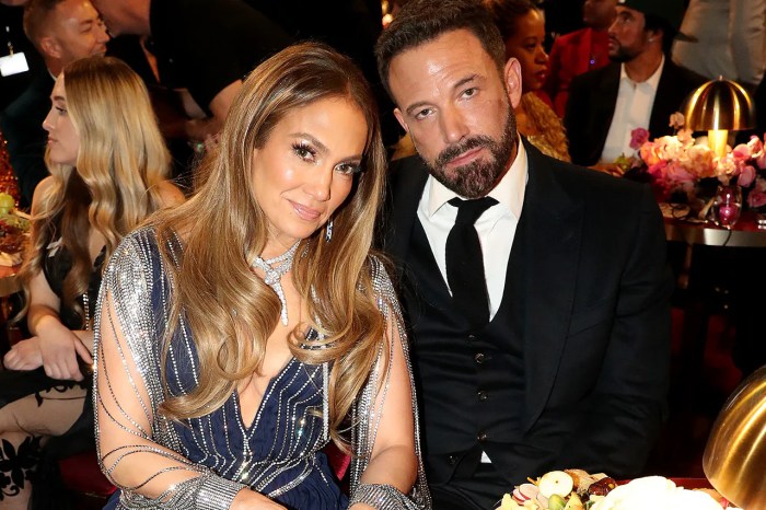 The internet cant get enough of ben affleck really looking like he didnt want to be at the grammys with jlo