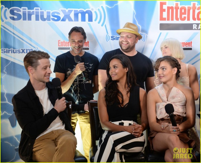 Gothams ben mckenzie lands first big tv role since playing jim gordon