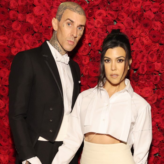 No travis barker and kourtney kardashian arent splitting up why the drummer keeps being seen without his wedding ring