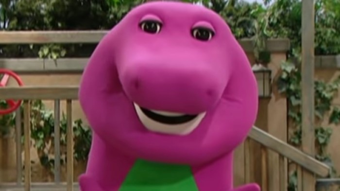 Barney the purple dinosaurs cgi reboot has sparked all kinds of reactions on twitter
