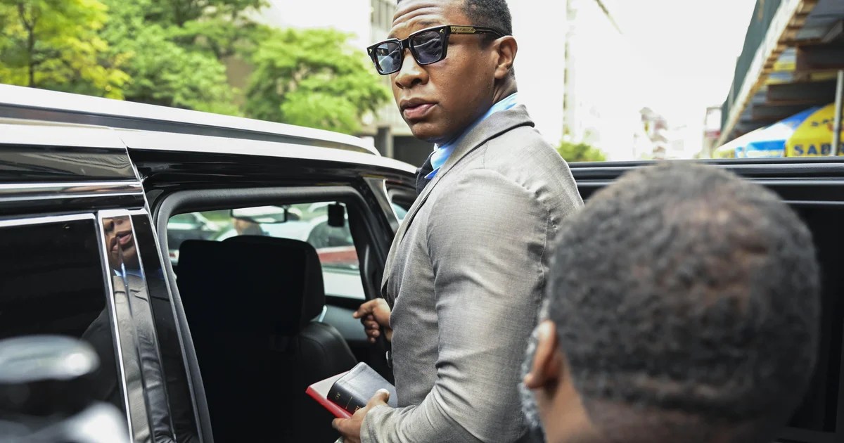Jonathan majors has officially been charged with assault and harassment after being arrested in new york city
