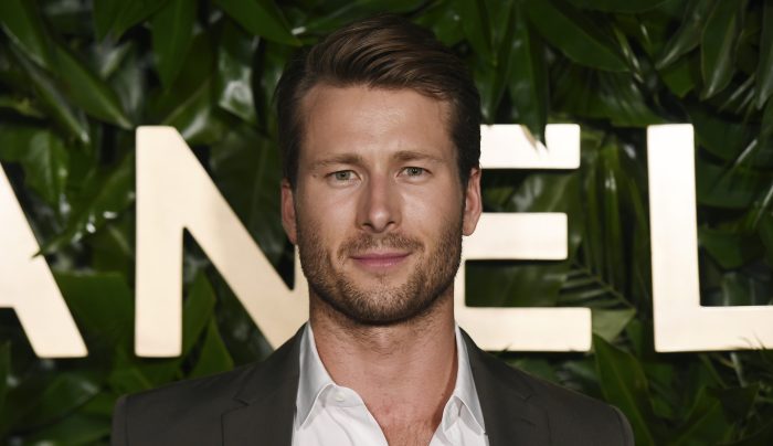 Top gun mavericks glen powell reveals he added a subtle easter egg that calls back to the og movie