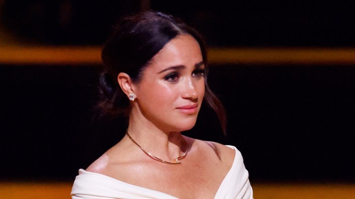 Royal prince harry megxit dating warned fallout actresses before reports Meghan markles said she didnt know much about the royal family before she married prince harry a blog post seemingly says otherwise