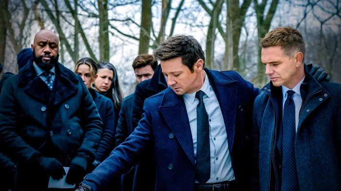 Mayor of kingstowns taylor handley gushes over jeremy renner and the brotherly love both the actors and characters share