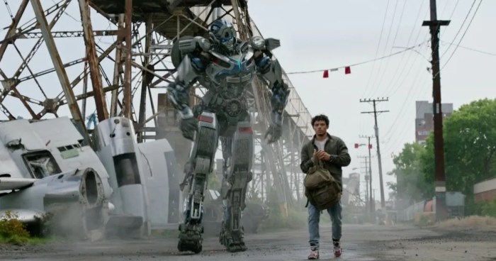 Transformers rise of the beasts super bowl trailer unleashes new creatures into the autobots war