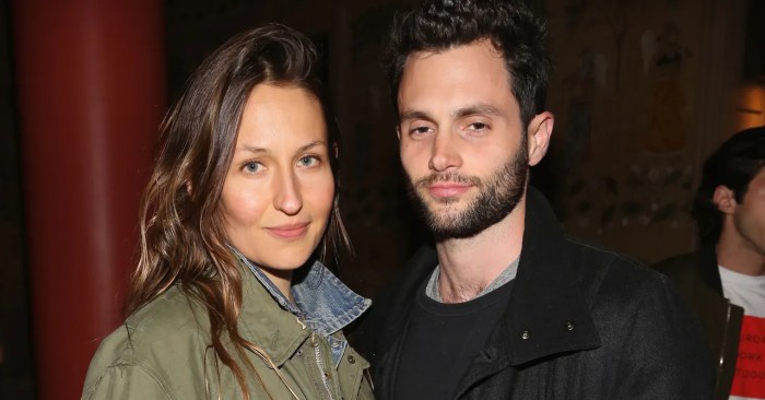 Penn badgley has thought a lot about his you character to the point where he just explained joes feelings on taylor swift