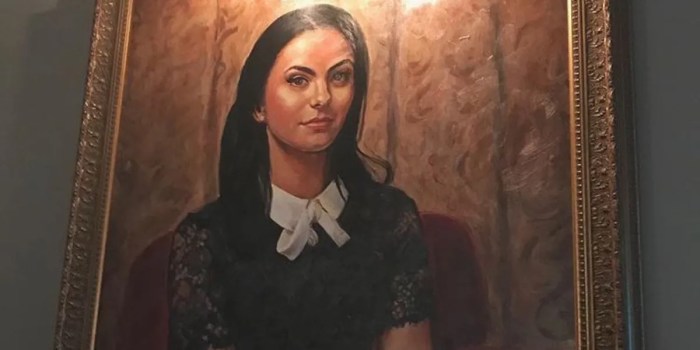 Veronica camila mendes riverdale teases opened betty