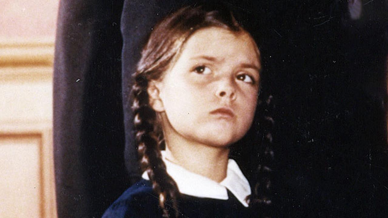 Fans pay tribute to original wednesday addams actress lisa loring after her death at 64