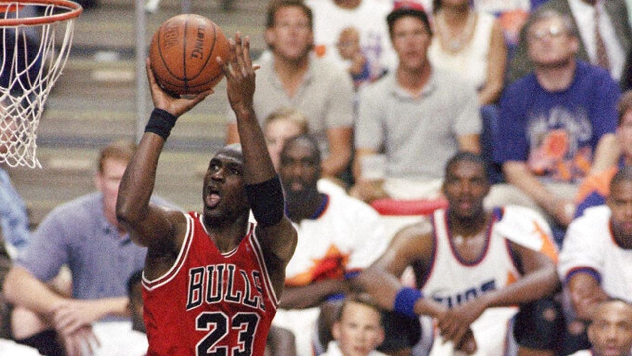 Michael jordan is the definition of a basketball icon but anthony anderson managed to beat him in another sport